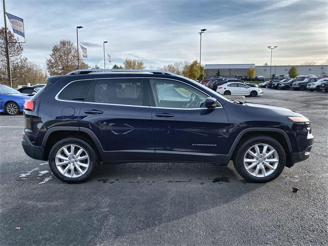 used 2015 Jeep Cherokee car, priced at $11,612