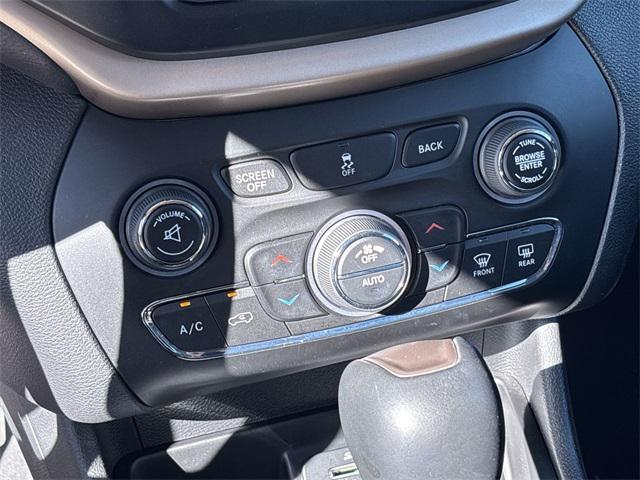 used 2017 Jeep Cherokee car, priced at $14,499