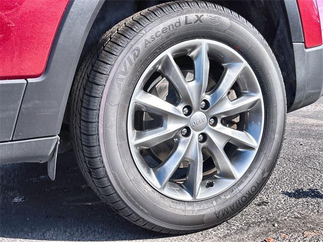 used 2017 Jeep Cherokee car, priced at $14,499