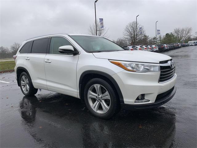 used 2016 Toyota Highlander car, priced at $20,183