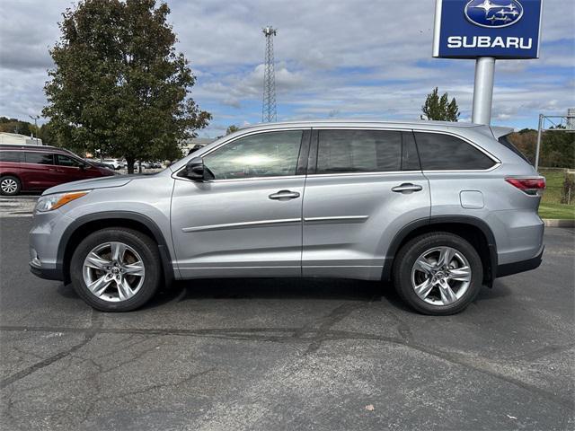 used 2016 Toyota Highlander car, priced at $17,281