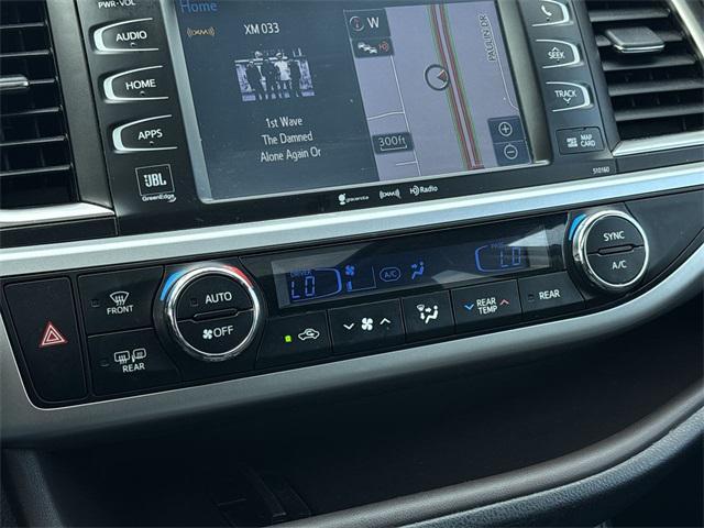 used 2016 Toyota Highlander car, priced at $17,281