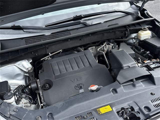 used 2016 Toyota Highlander car, priced at $17,281