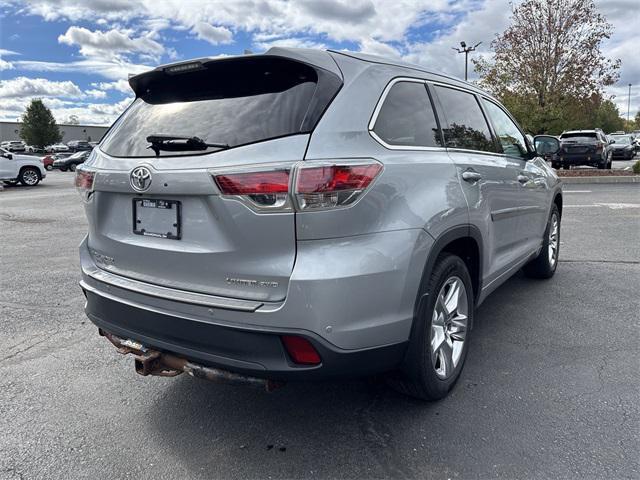 used 2016 Toyota Highlander car, priced at $17,281