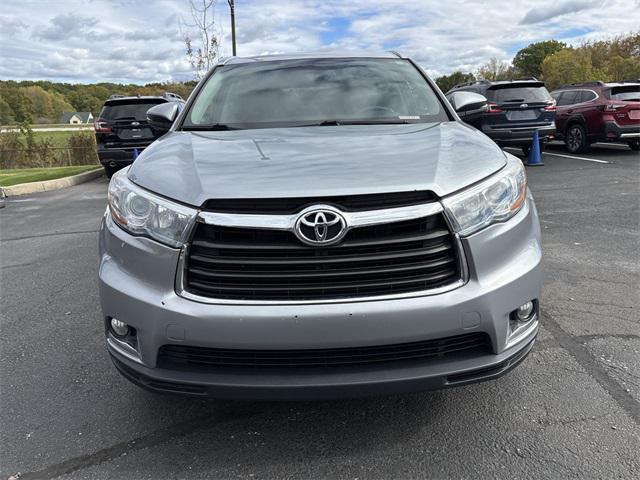 used 2016 Toyota Highlander car, priced at $17,281