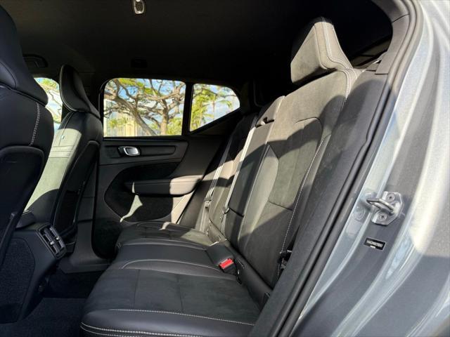 used 2019 Volvo XC40 car, priced at $24,595