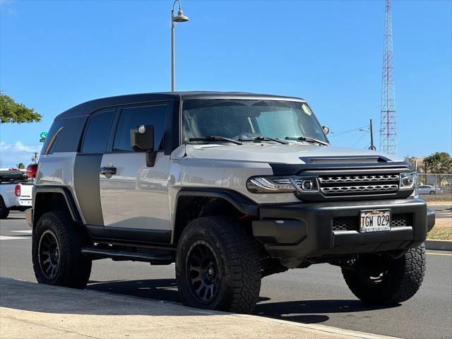 used 2007 Toyota FJ Cruiser car, priced at $17,495