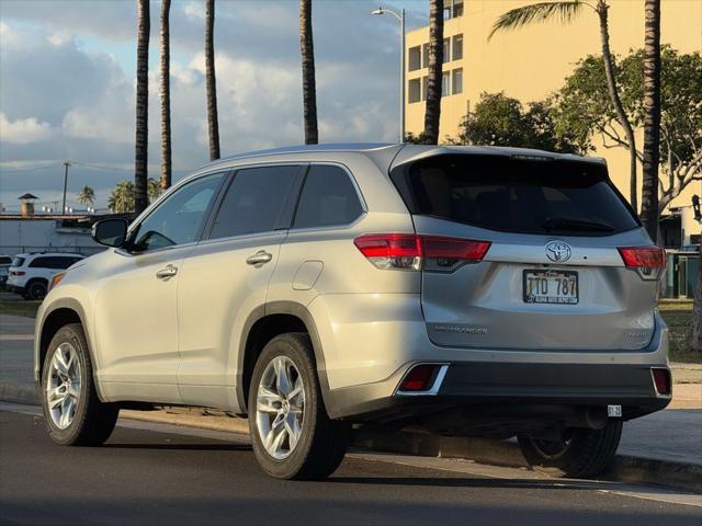 used 2019 Toyota Highlander car, priced at $27,995