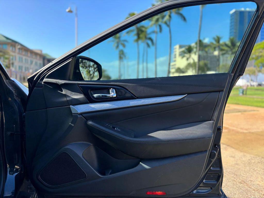 used 2016 Nissan Maxima car, priced at $10,995