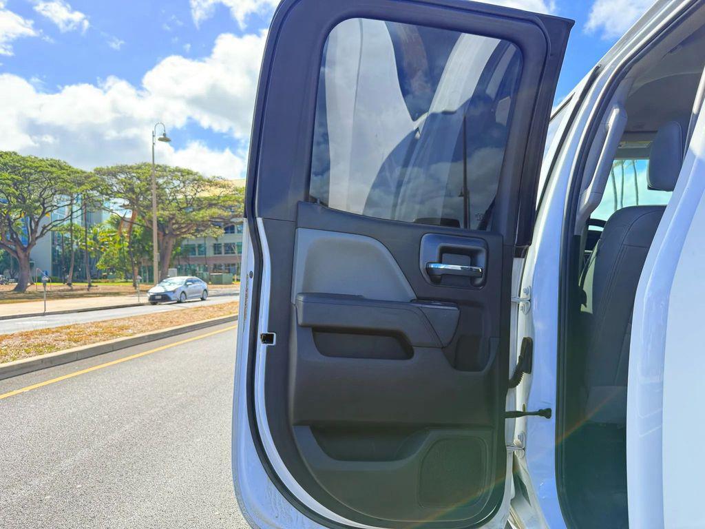 used 2018 GMC Sierra 1500 car, priced at $21,395