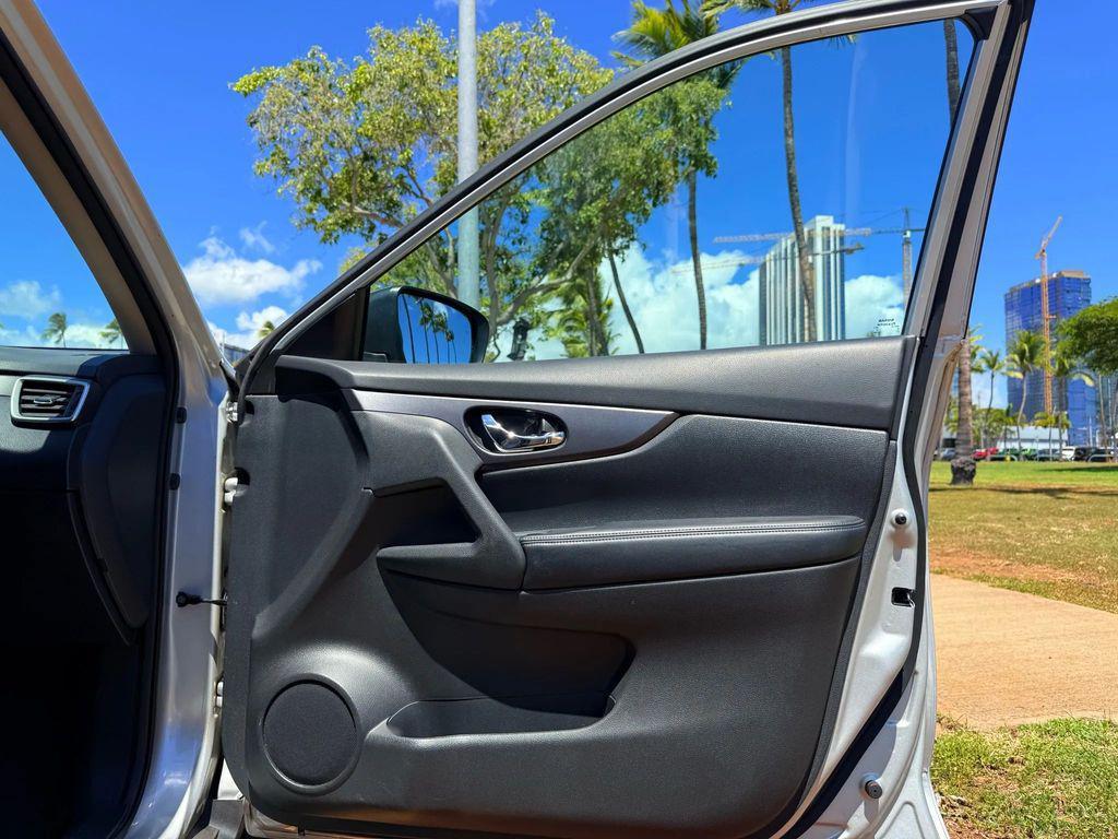 used 2016 Nissan Rogue car, priced at $14,995