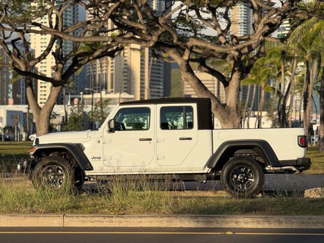 used 2024 Jeep Gladiator car, priced at $41,495