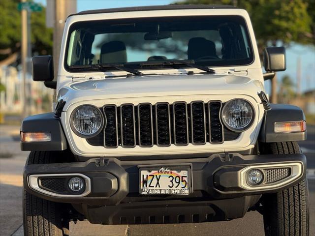 used 2024 Jeep Gladiator car, priced at $41,495