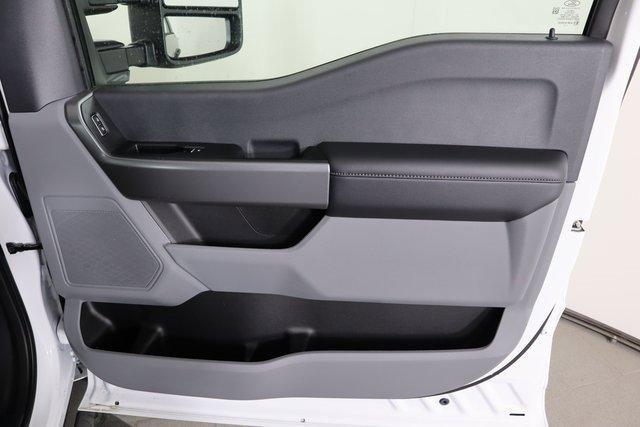 new 2025 Ford F-350 car, priced at $75,065