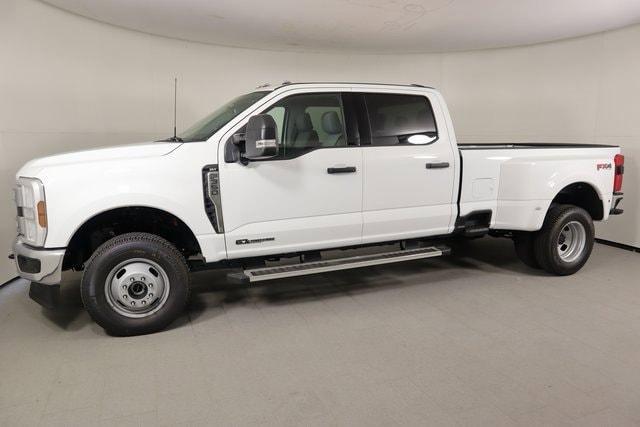 new 2025 Ford F-350 car, priced at $75,065