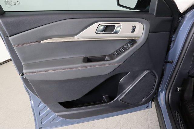 new 2025 Ford Explorer car, priced at $45,085