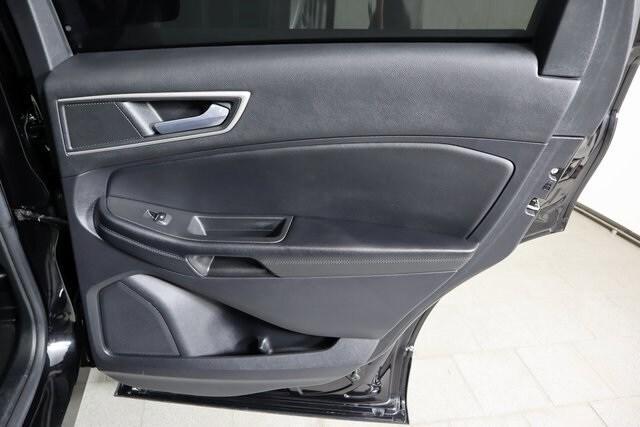 used 2022 Ford Edge car