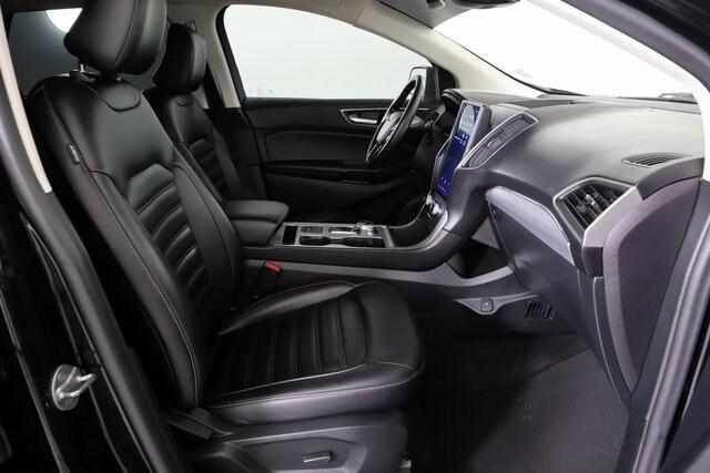 used 2022 Ford Edge car