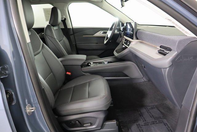 new 2025 Ford Explorer car, priced at $50,010