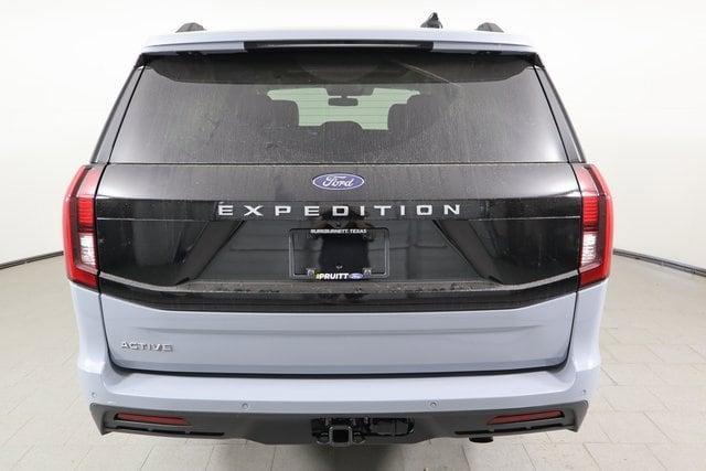 new 2025 Ford Expedition car, priced at $73,340