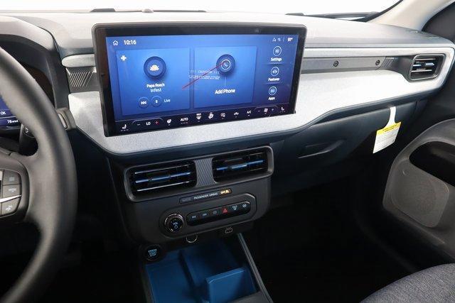 new 2025 Ford Maverick car, priced at $35,870