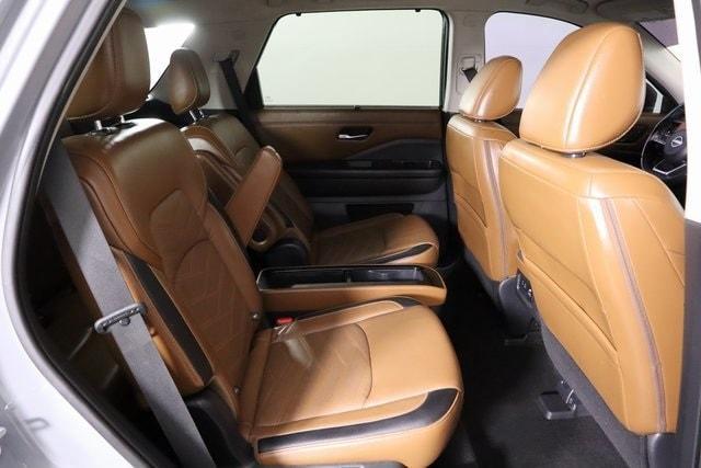used 2023 Nissan Pathfinder car