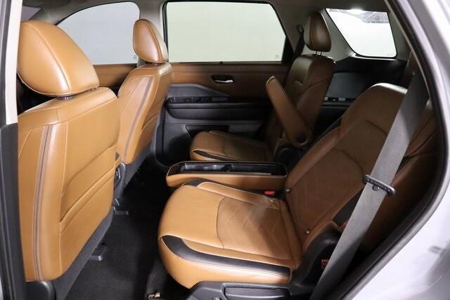 used 2023 Nissan Pathfinder car
