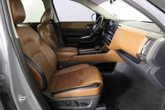 used 2023 Nissan Pathfinder car