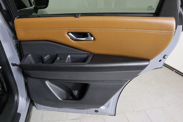 used 2023 Nissan Pathfinder car