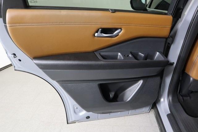 used 2023 Nissan Pathfinder car