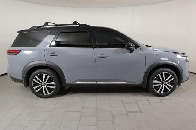 used 2023 Nissan Pathfinder car