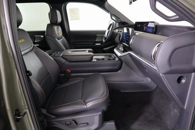 new 2025 Ford Expedition car, priced at $83,545