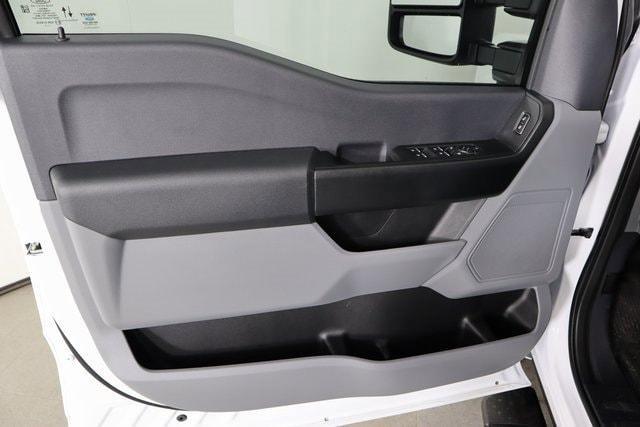 new 2025 Ford F-250 car, priced at $70,070