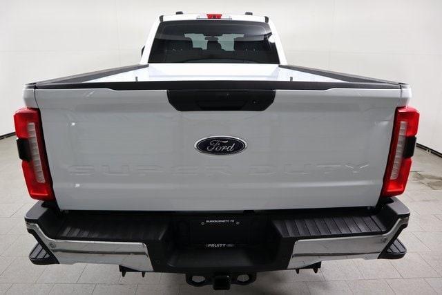 new 2025 Ford F-250 car, priced at $70,070