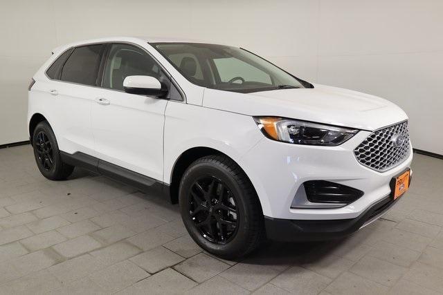 used 2024 Ford Edge car, priced at $22,550