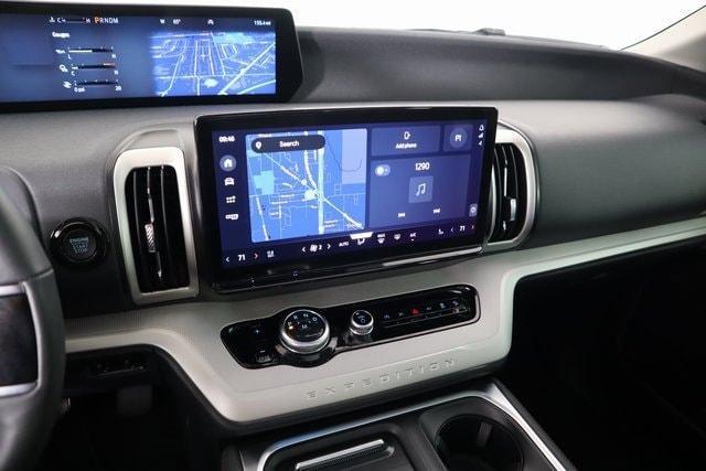 new 2025 Ford Expedition car, priced at $74,085