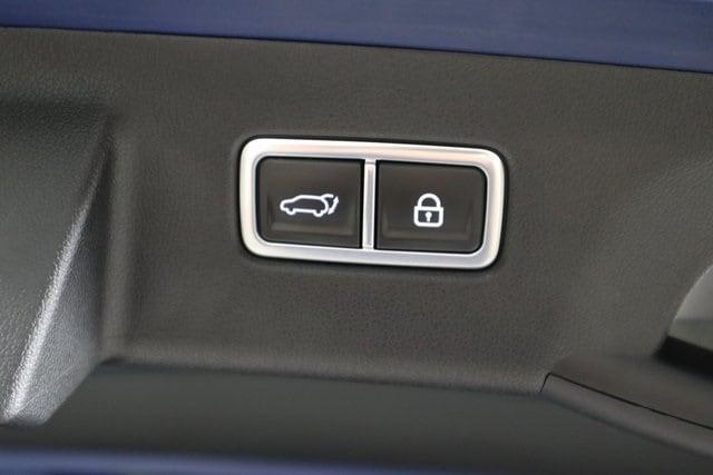 used 2023 Kia Sorento car, priced at $26,750