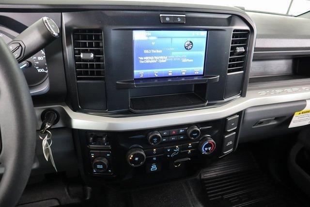 new 2025 Ford F-250 car, priced at $69,695