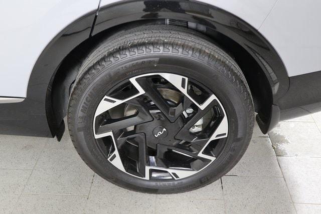 used 2025 Kia Sportage car