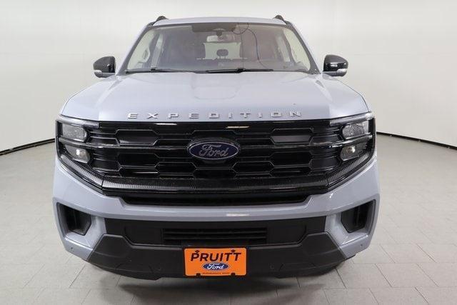 new 2025 Ford Expedition car, priced at $72,205
