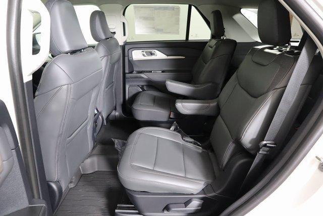 new 2025 Ford Explorer car, priced at $52,005