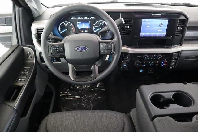 new 2025 Ford F-250 car, priced at $60,820