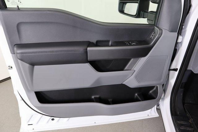new 2025 Ford F-250 car, priced at $57,705