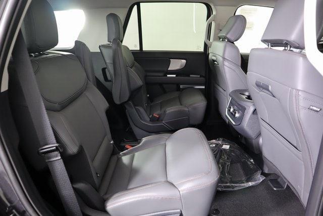 new 2025 Ford Expedition car, priced at $69,225
