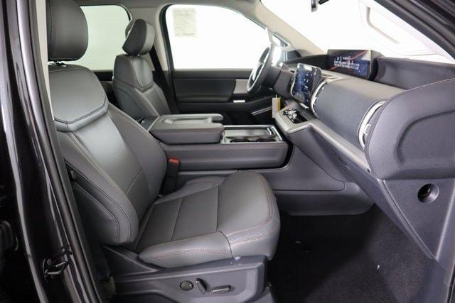new 2025 Ford Expedition car, priced at $69,225