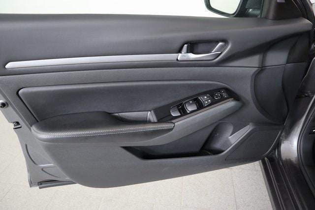 used 2023 Nissan Altima car