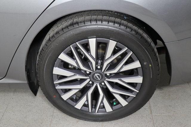 used 2023 Nissan Altima car