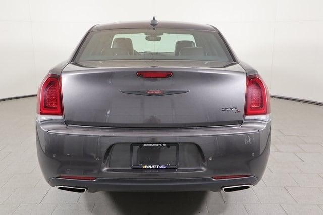 used 2023 Chrysler 300 car
