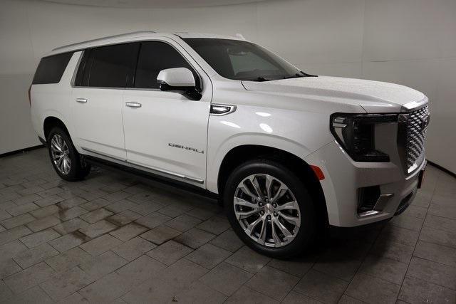 used 2022 GMC Yukon XL car