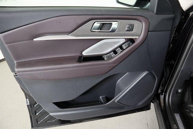 new 2025 Ford Explorer car, priced at $55,075
